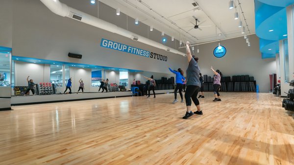 Fitness Classes at EOS Fitness Houston: