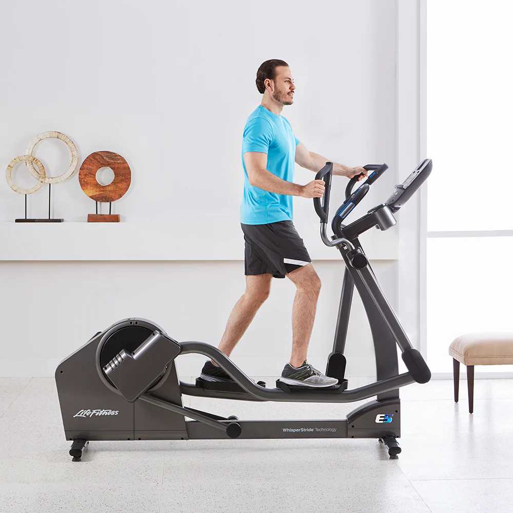 Key Features of Life Fitness Elliptical 000X-0203: