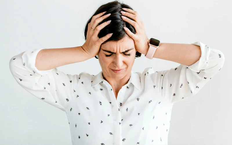 How to Identify Early Signs of Migraines