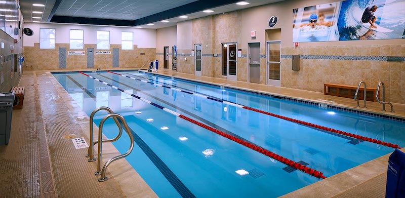 Does 24 Hour Fitness Have A Swimming Pool